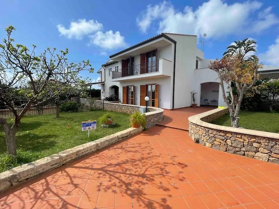 טראסיני Villa Lisa Con Giardino E Accesso Privato Al Mare A 100 Mt