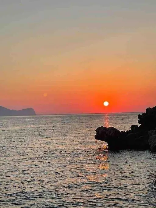 Villa Lisa Con Giardino E Accesso Privato Al Mare A 100 Mt Terrasini 0*,  Italy